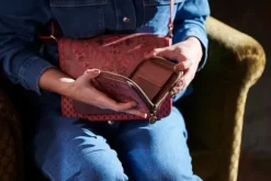 Hot Pip Studio Geldborse Quadrat Kyoto Festival Dunkel Rosa