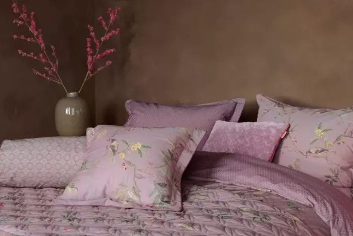 Hot Pip Studio Quadratisches Zierkissen Autunno Lila Violett