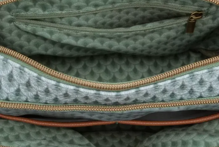 Hot Pip Studio Schultertasche Medium Kyoto Festival Grun