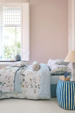 Hot Pip Studio Zierkissen Quilted Kawai Flower Weiss