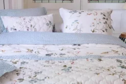 Hot Pip Studio Zierkissen Quilted Kawai Flower Weiss